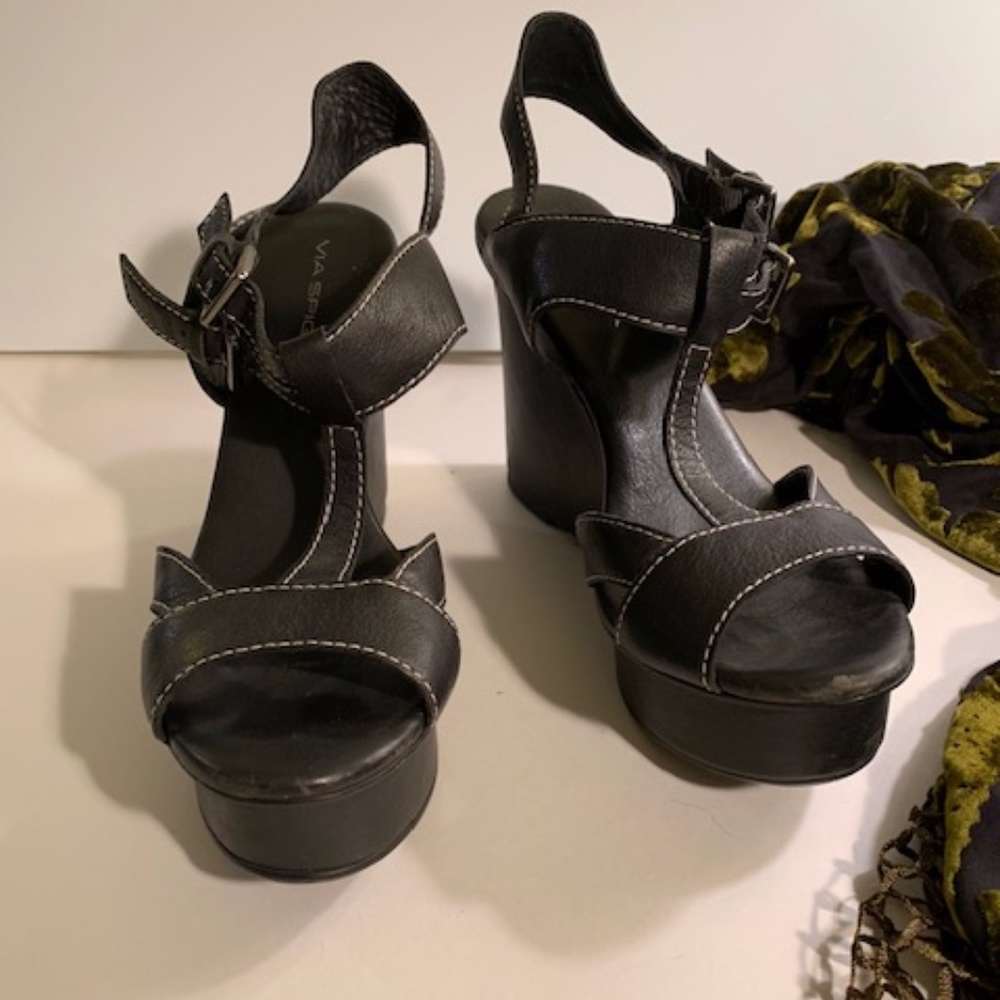 Via Spiga Black Wedge Sandals